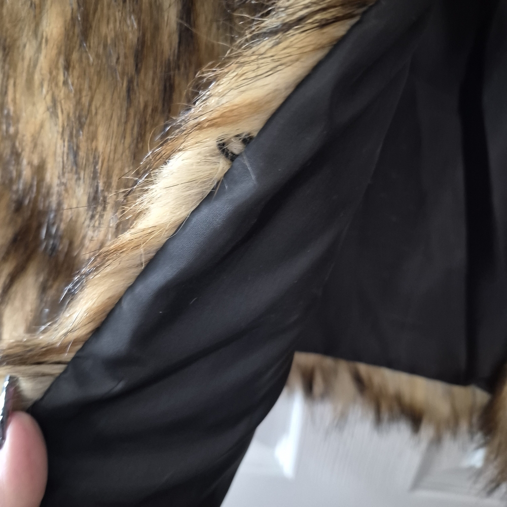 Fashion Union Faux Fur Vest in Brown and Tan - Picture 3 of 3